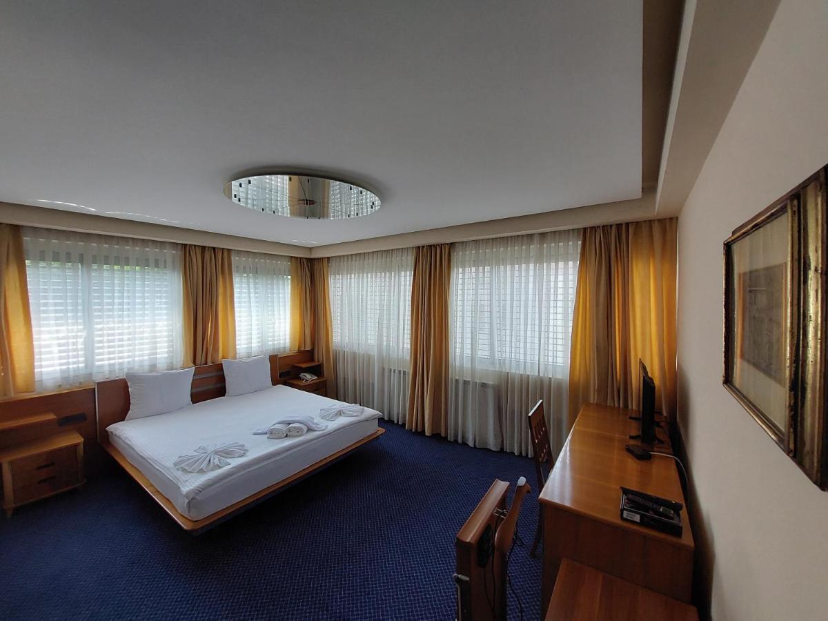 Hotel Brass Sarajevo Exterior foto