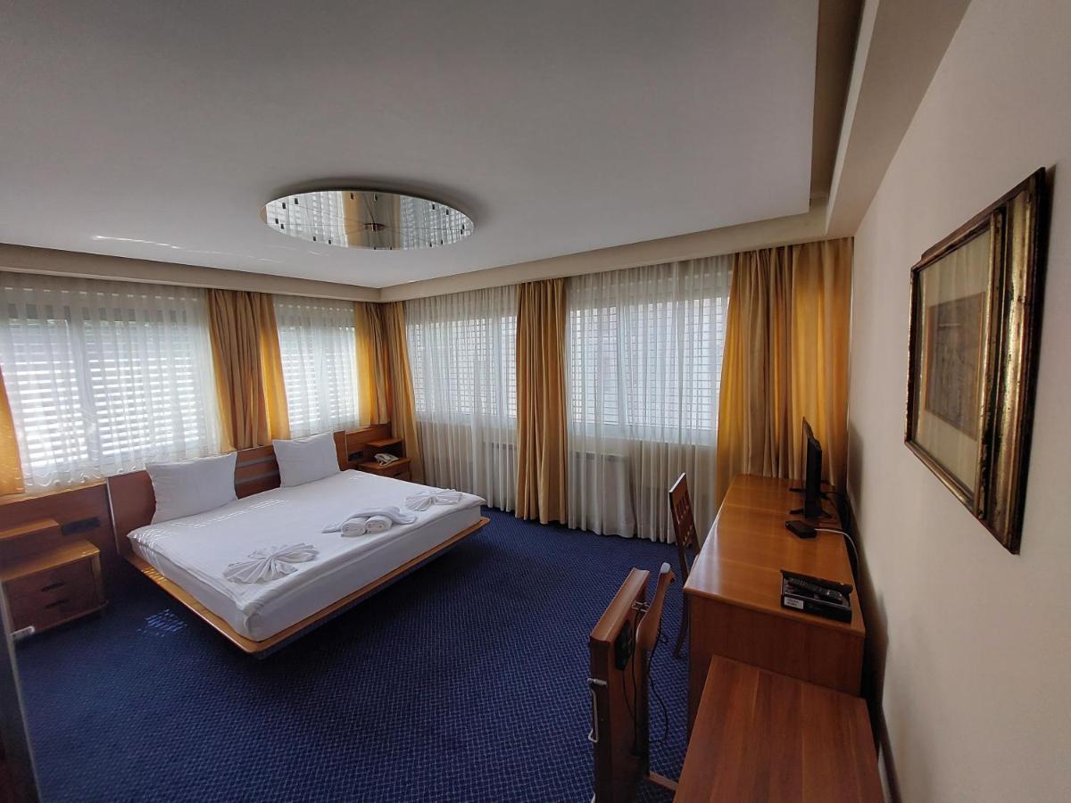 Hotel Brass Sarajevo Exterior foto